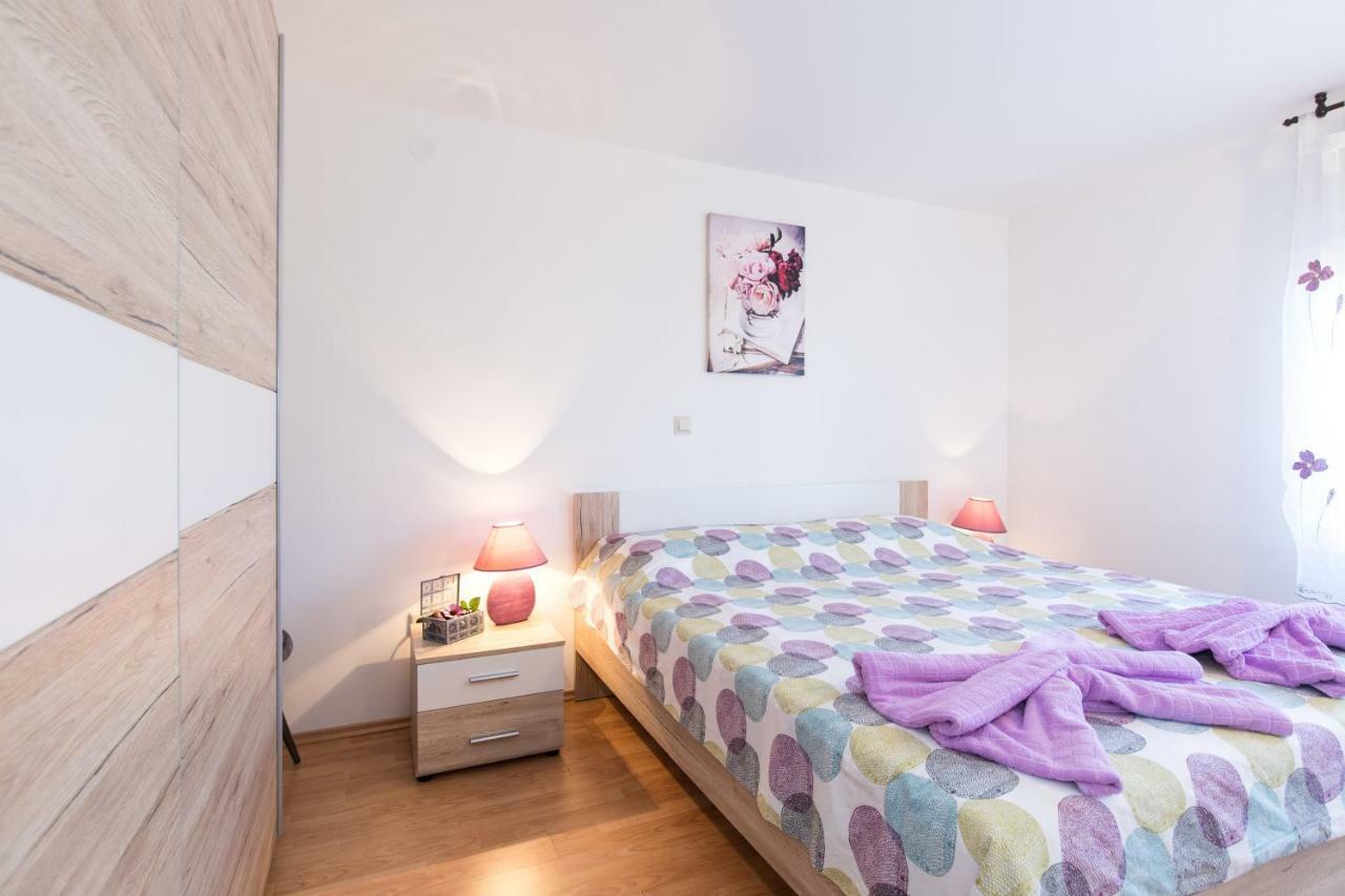 Apartment Adrijana Vrbnik Extérieur photo